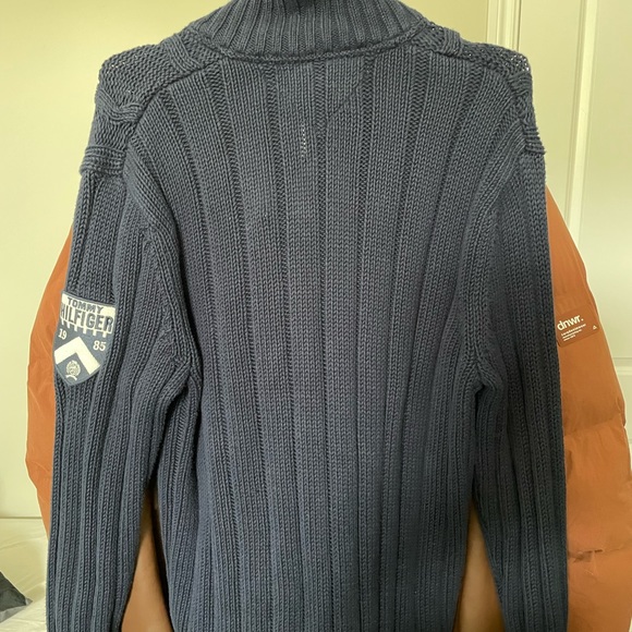 TOMMY HILFIGER KNIT SWEATER - Picture 4 of 4